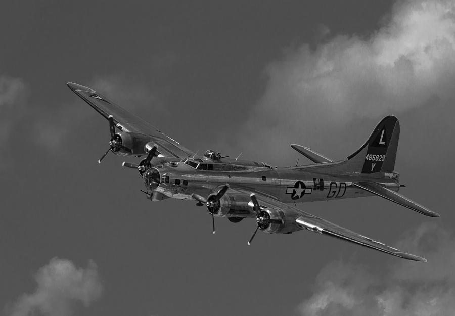 B29 Bomber Photograph by M Bernardo