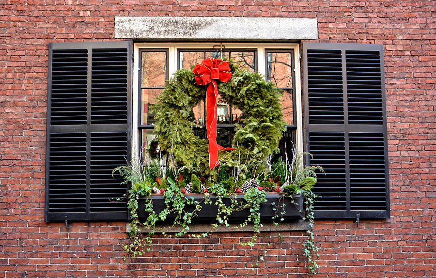 Back Bay Holiday Wreath Photograph by Mike Martin