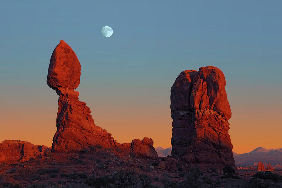 Balanced Rock Photograph by Michael J Samuels