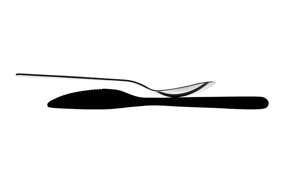 Knife Still Life Photograph - Balancing Spoon by Gert Lavsen