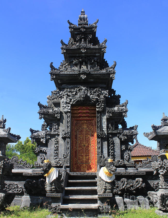  Balinese  temple  Photograph by Sergey Lukashin