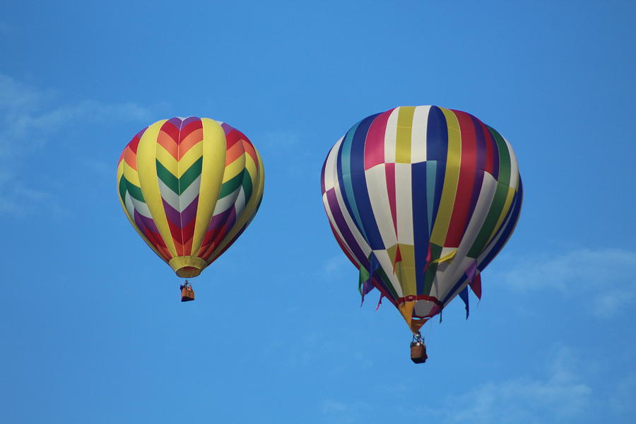Hot Air Balloons Photograph - Balloon Race by Todd Dunham
