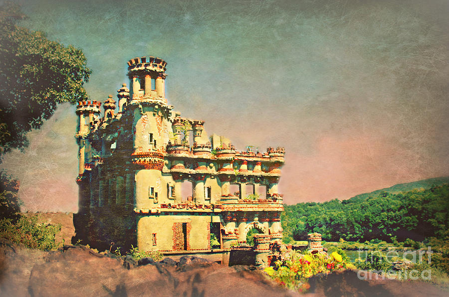 Bannerman Castle On The Hudson River New York Photograph by Beth Ferris Sale