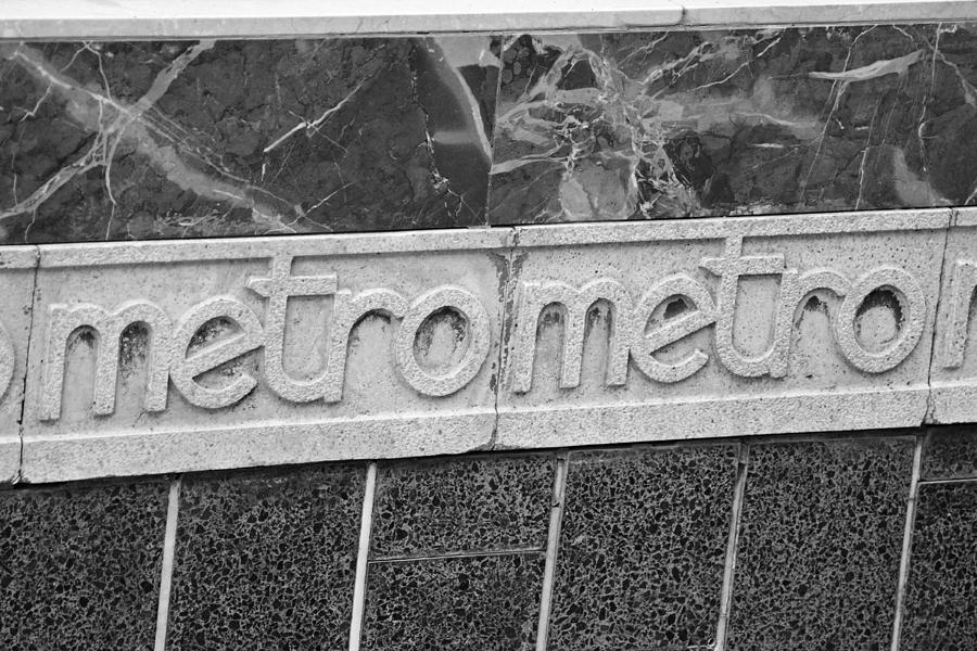 Barcelona Spain Metro Sign Black and White Photograph by Toby McGuire