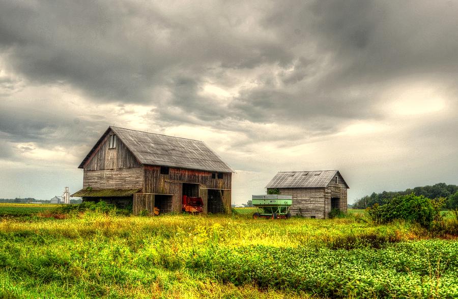 Barn and sky Photograph by Jeffrey Platt