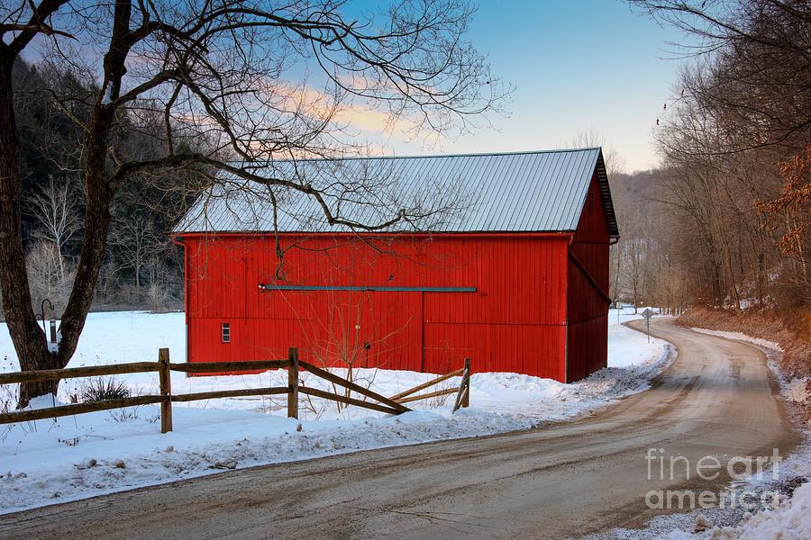 Barn at Clear Creek Metro Park Photograph by Larry Knupp - Fine Art America