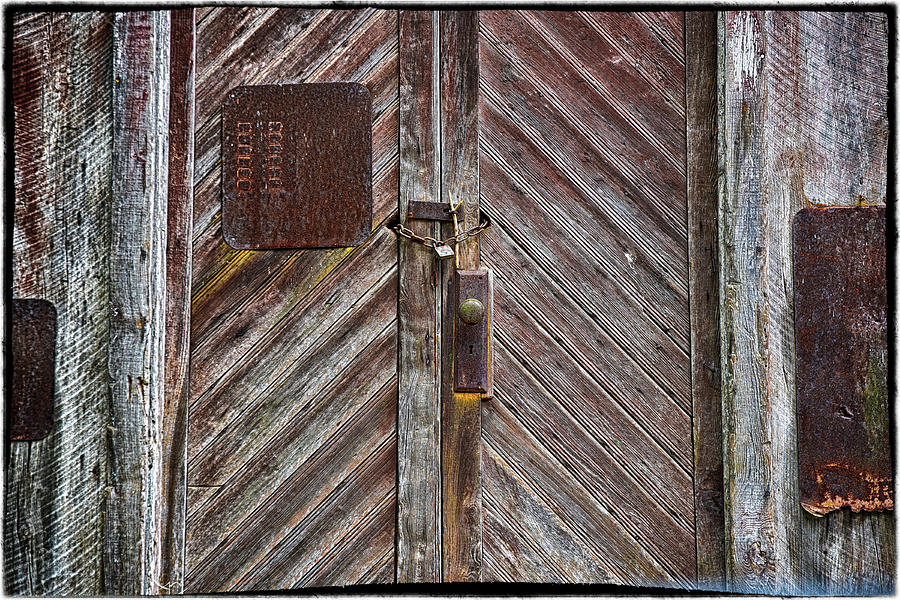 Barn Door Appalachia Photograph By Steve Archbold