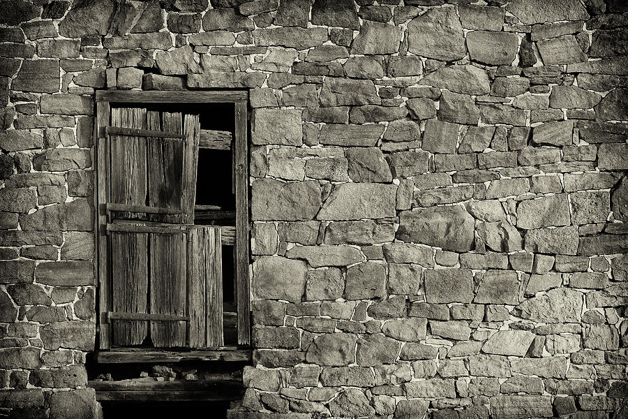 Barn Door Photograph by Bethany Dhunjisha