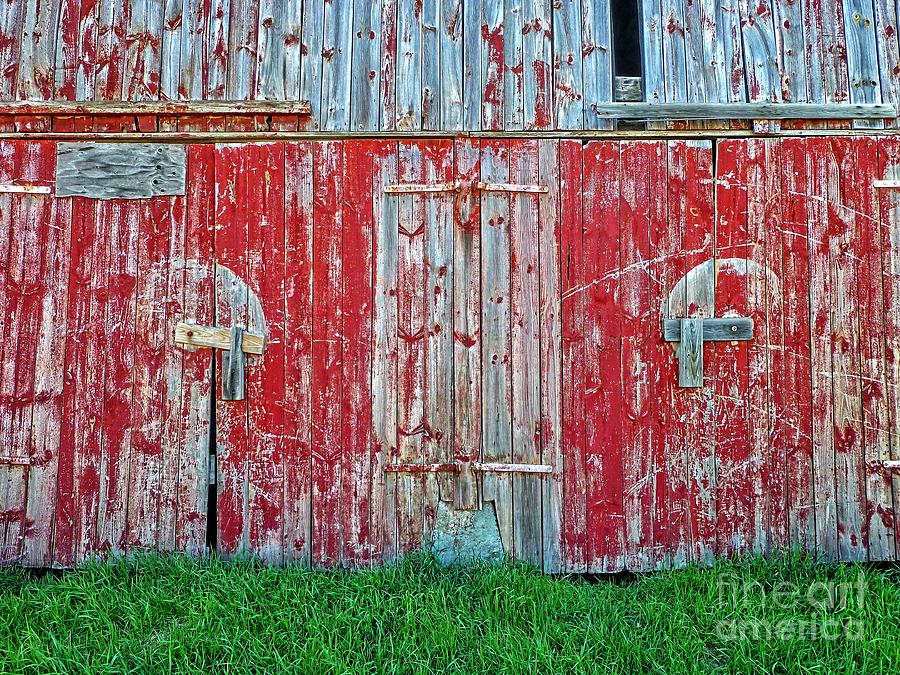 Barn Doors Digital Art by Dee Flouton