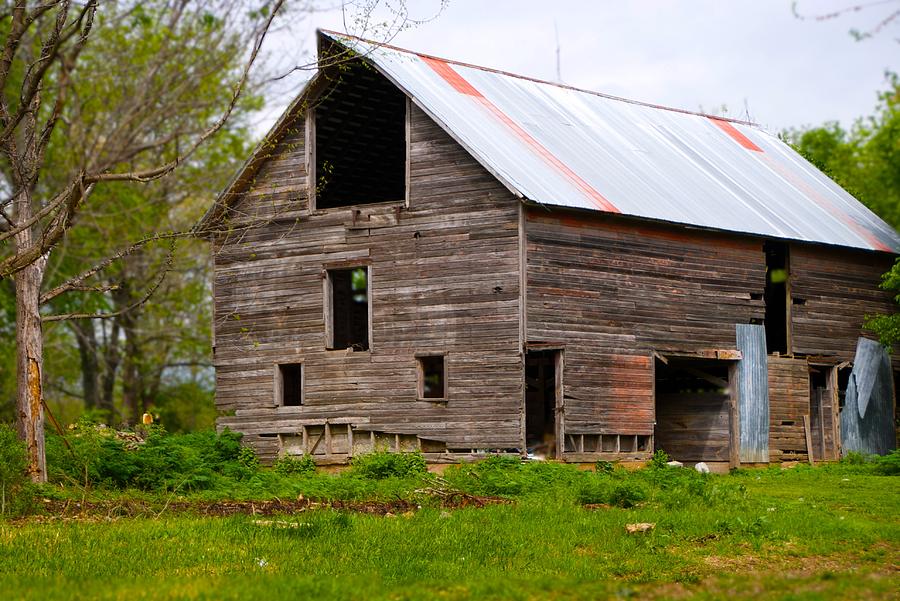 Old Barn Photograph - Barn in 3D by Toni Berry
