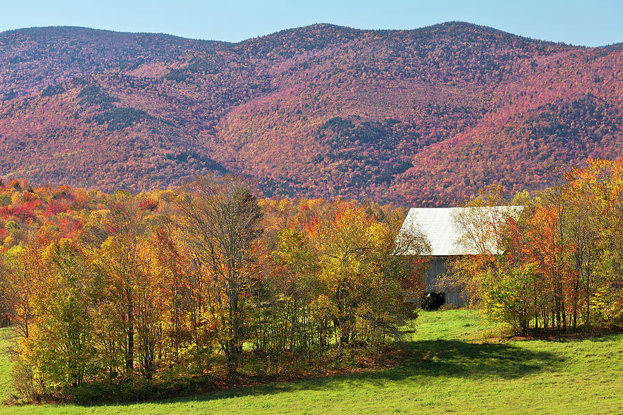 Barn In Fall Landscape Photograph by Alan L Graham
