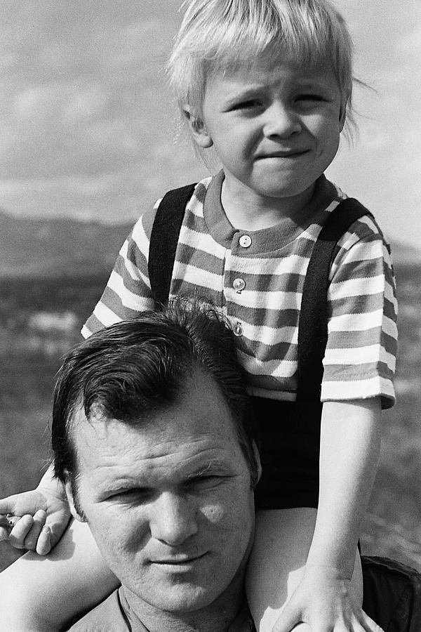 Barry Sadler with Baron on shoulders Tucson Arizona 1971 Photograph by David Lee Guss