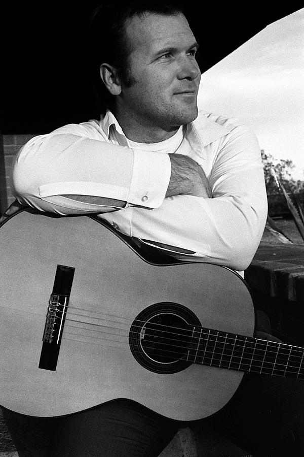 Barry Sadler with guitar 2 Tucson Arizona 1971 Photograph by David Lee Guss