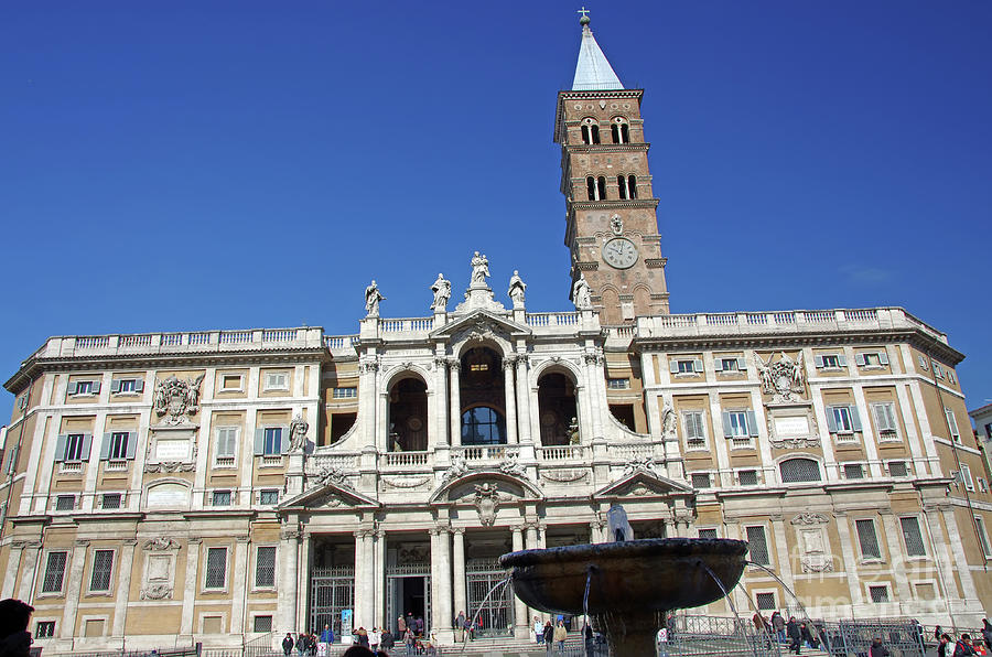 Basilica di Santa Maria Maggiore in Rome Photograph by Cosmin ...