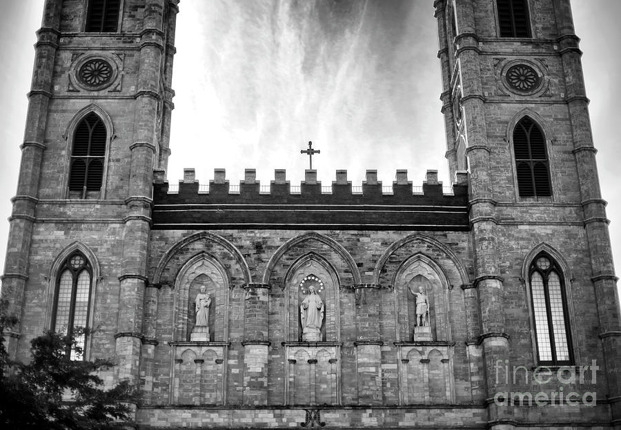 Basilique Notre-Dame de Montreal Photograph by John Rizzuto
