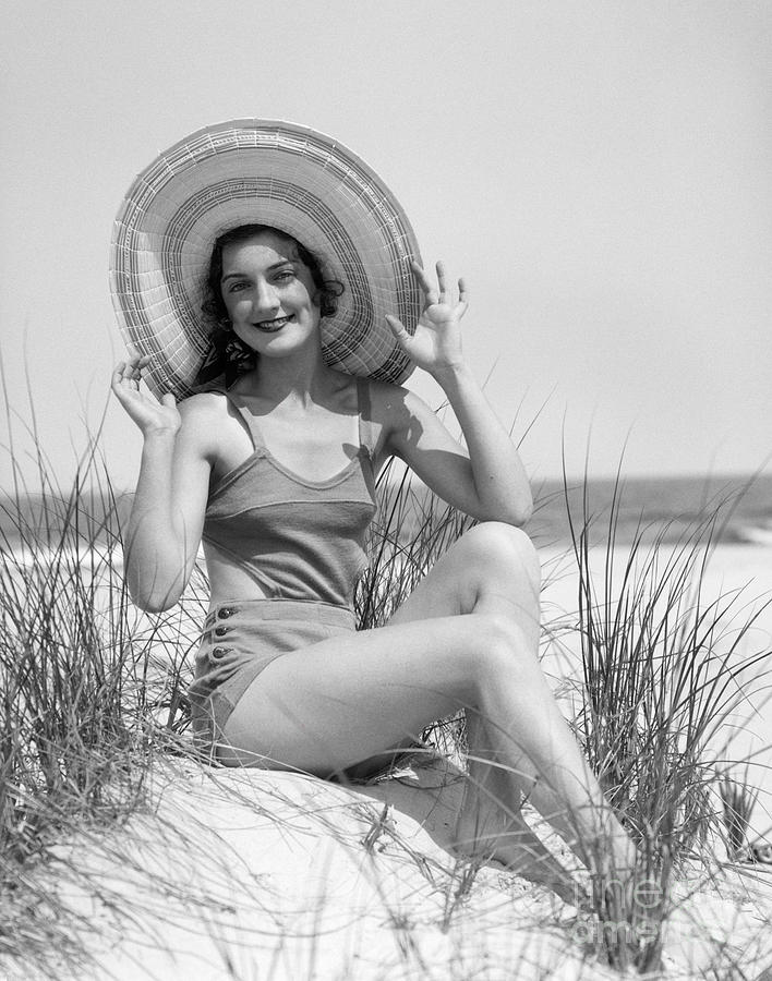 Bather In Straw Hat, C. 1930 Photograph by H Armstrong Roberts and ClassicStock