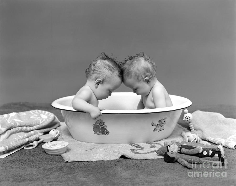 Bathing Babies, 1930s Photograph by H. Armstrong Roberts/ClassicStock