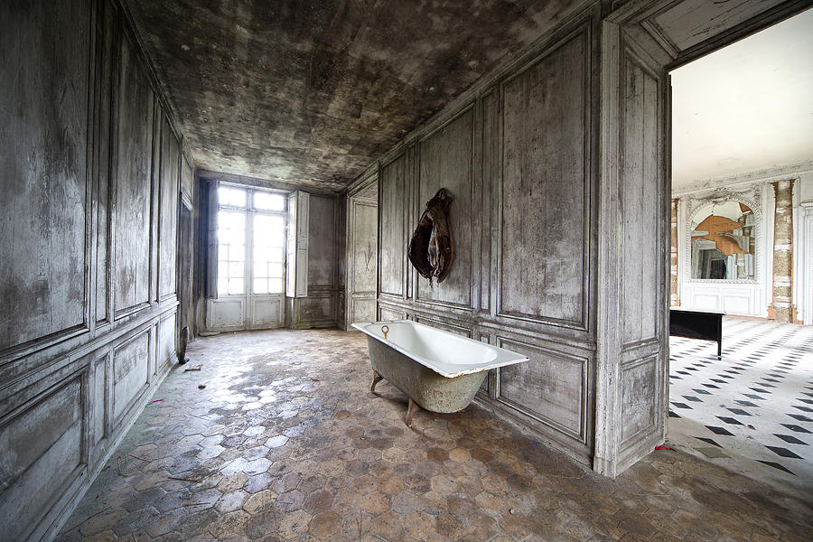 Ghost Town Photograph - Bathroom Decay - Urban Exploration by Dirk Ercken