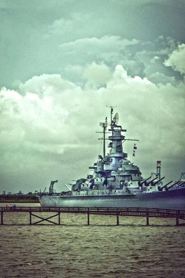 Battleship in Mobile Bay Photograph by Judy Hall-Folde