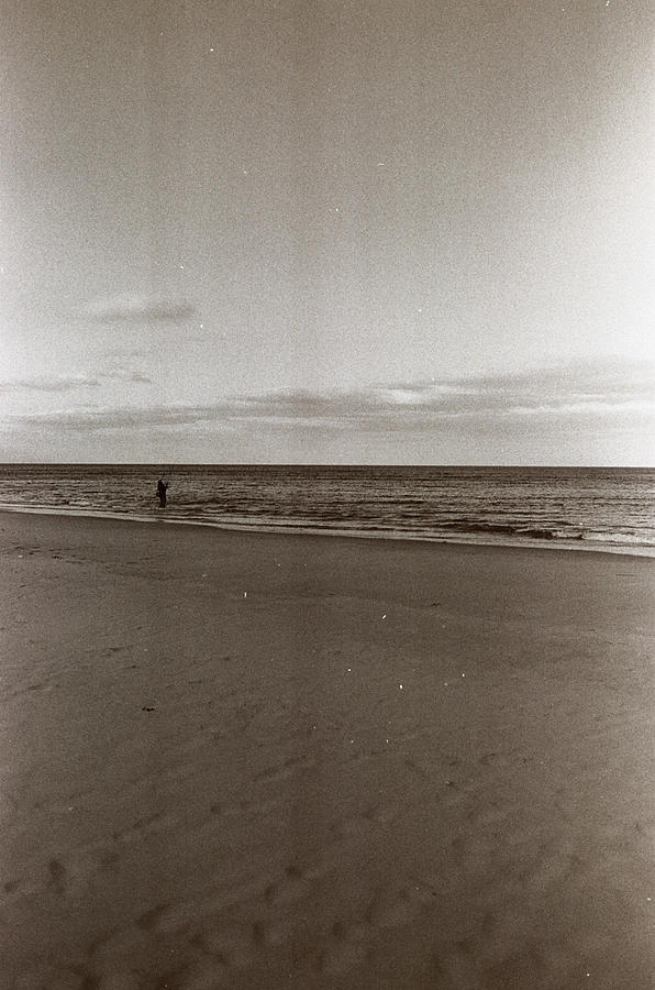Beach 6 Photograph by Linnea Tober