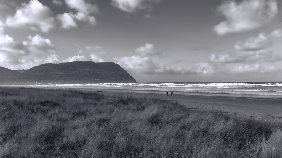 Beach at Seaside BW Photograph by Cathy Anderson