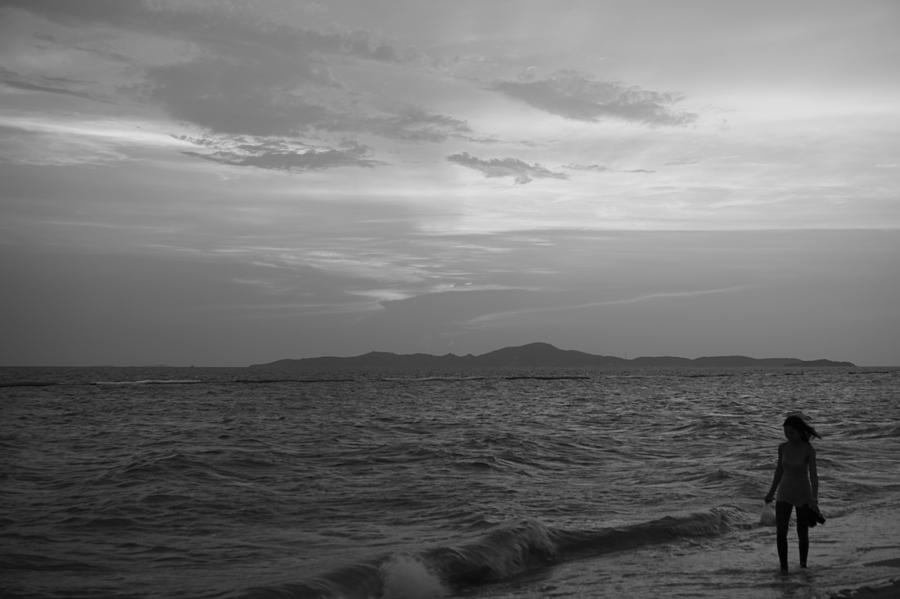 Beach Sunset Images Black And White 