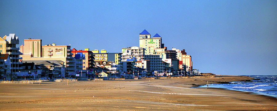 Beach Vacancy in Ocean City Maryland Photograph by Bill Swartwout