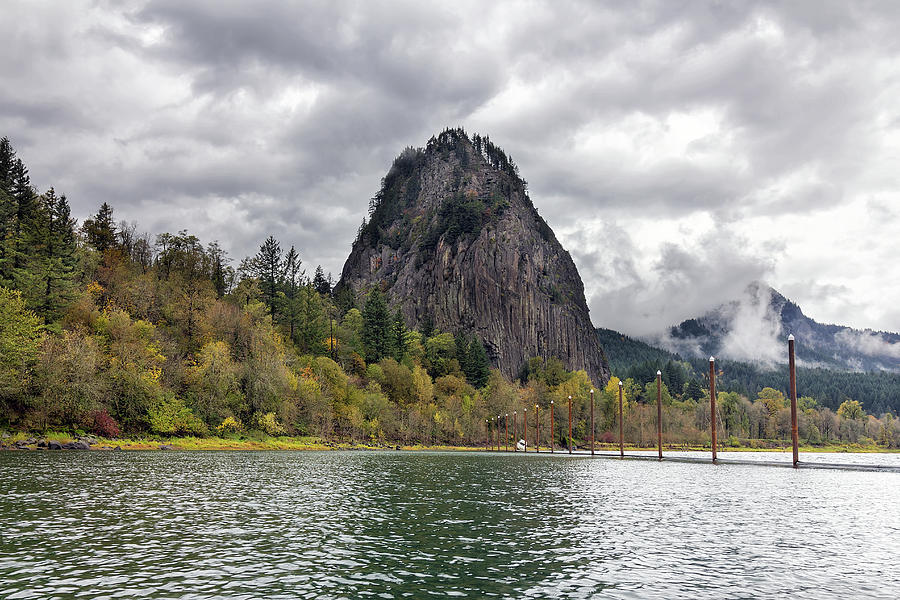 Beacon Rock at Columbia River Gorge Photograph by David Gn