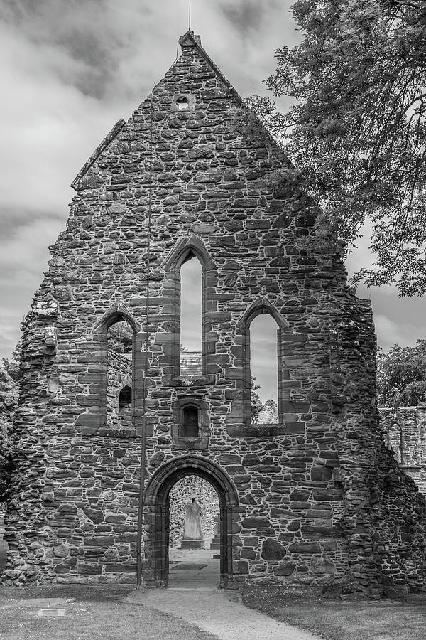 Beauly Priory 0897 BW Photograph by Teresa Wilson