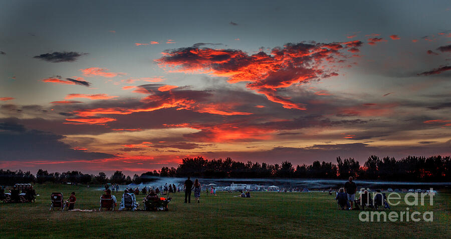 Beautiful Fourth Of July Sunset Photograph by Robert Bales