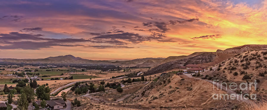 Beautiful Morning Over The Valley Photograph by Robert Bales