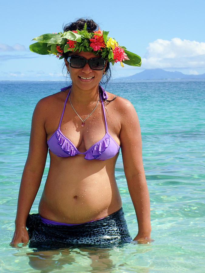 Sexy Polinesian Women