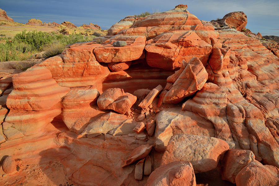 Beautiful Sandstone Ridge in Valley of Fire Photograph by Ray Mathis