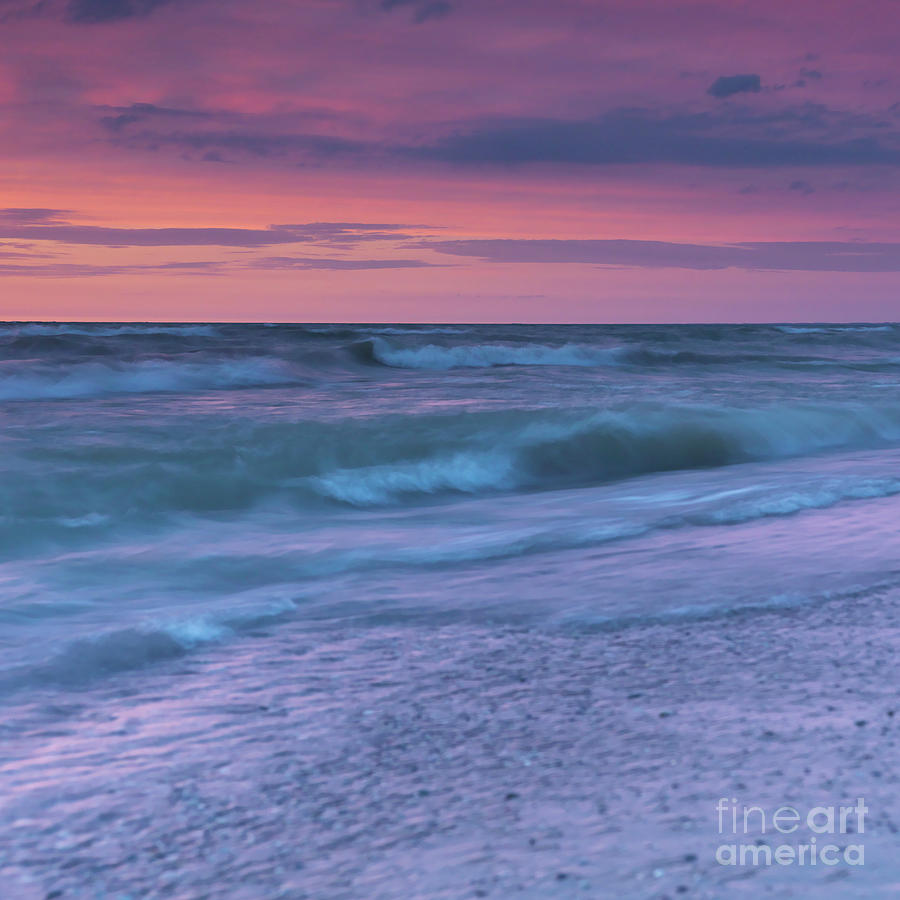 Beautiful Tranquil Sunset Nature Scenery Of Lake Huron Canada ...