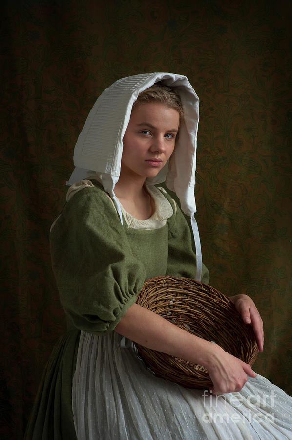 Beautiful Tudor Maid Servant Portrait Photograph by Lee Avison