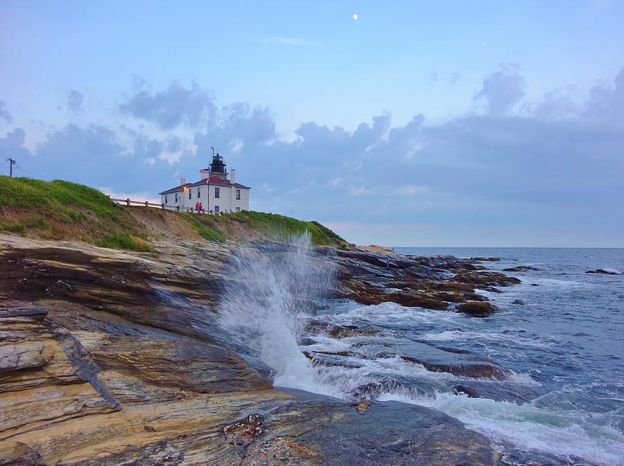 Lighthouse Photograph - Beavertrail Lighthouse At Dusk by Red Cross Lighthouse Photograph - Beavertrail Lighthouse At Dusk by Red Cross