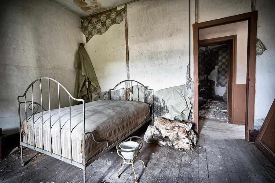 Bed Time - Urban Exploration And Decay Photograph by Dirk Ercken