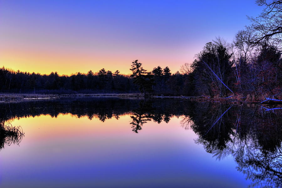 Before Sunrise On Bentley Pond Photograph by Dale Kauzlaric