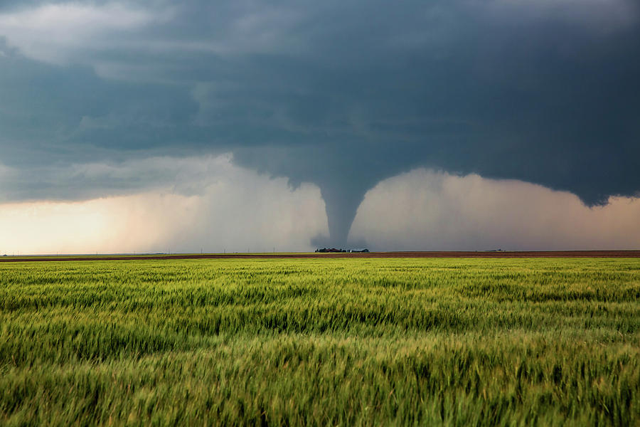 Behind The Scene - Large Tornado Passes Harmlessly Behind Farmhouse In ...