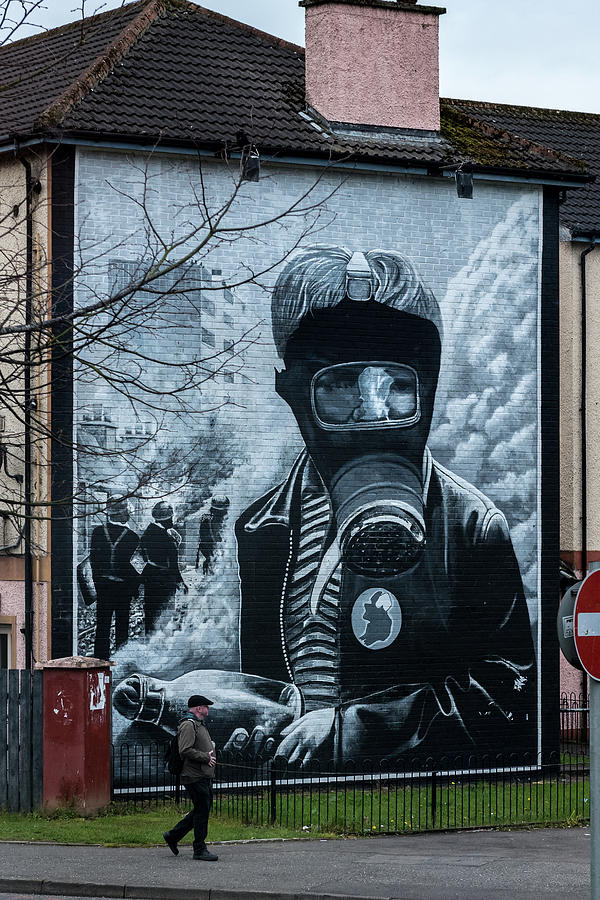 Belfast Photograph - Belfast Mural - Face Mask - Ireland by Jon Berghoff