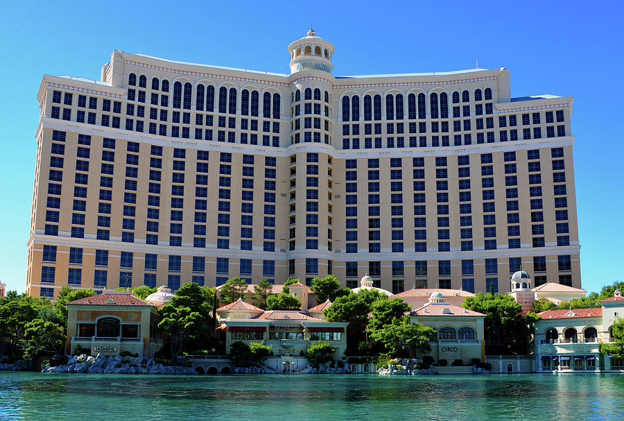 Bellagio and lake Photograph by David Lee Thompson