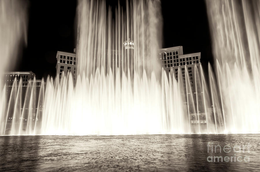 Bellagio Fountain Dance VI Photograph by John Rizzuto