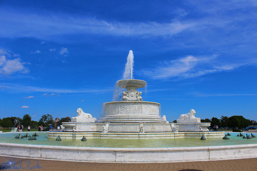 Belle Isle Fountain Photograph by Michael Rucker