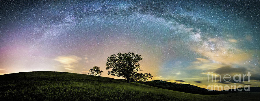 Below the Milky Way at the Blue Ridge Mountains Photograph by Robert Loe