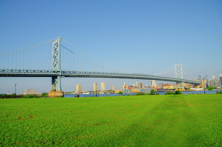 Benjamin Franklin Bridge from the North Photograph by Bill Cannon