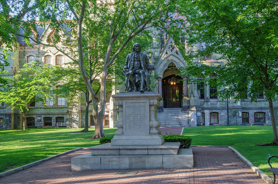 Benjamin Franklin Statue - University of Pennsylvania Photograph by Bill Cannon