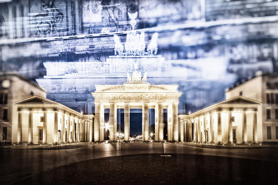 Berlin Photograph - BERLIN Brandenburg Gate In Detail by Melanie Viola