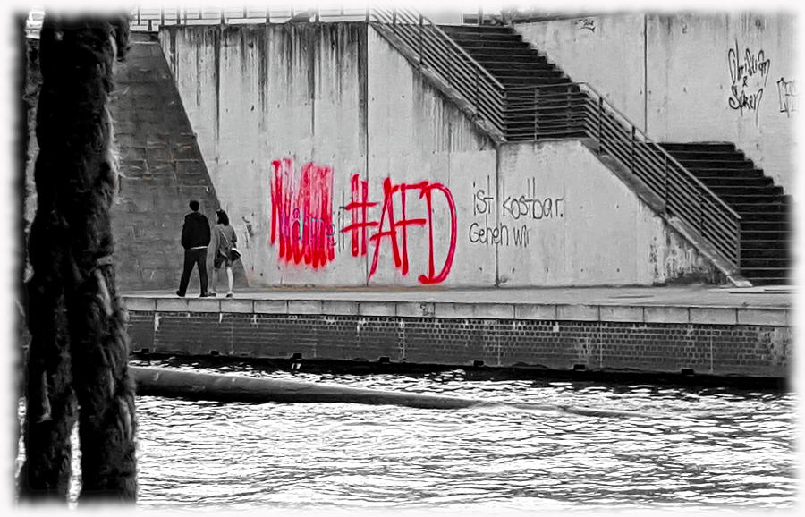 Berlin Grafiti Photograph by Valentino Visentini