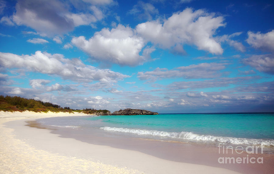 Bermuda Beach Photograph by Charline Xia