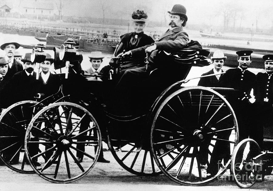Bertha And Karl Benz, German Auto Photograph by Science Source